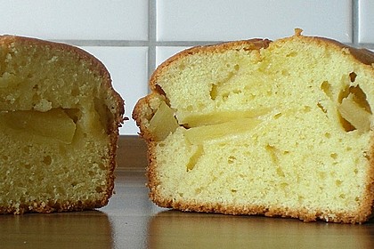 Saftiger Vanille - Apfel - R&uuml;hrkuchen