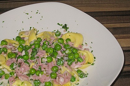 Tortellini &agrave; la Familie in Schinken - Sahne - So&szlig;e 3