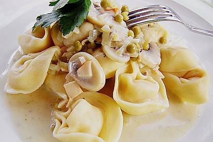 Tortellini &agrave; la Familie in Schinken - Sahne - So&szlig;e 10