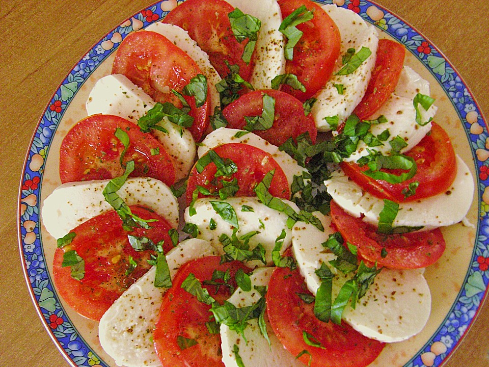 Tomaten - Mozzarella Salat (Rezept mit Bild) von robinson_crusoe ...