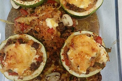 Zucchini mit Hackfleisch - Reis - Füllung 39