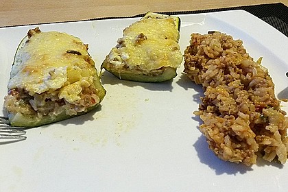 Zucchini mit Hackfleisch - Reis - Füllung 31