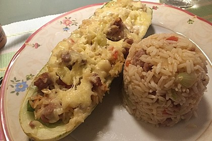 Zucchini mit Hackfleisch - Reis - Füllung 16