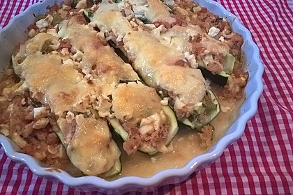 Zucchini mit Hackfleisch - Reis - Füllung 18
