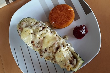Zucchini mit Hackfleisch - Reis - Füllung 28