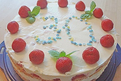 Erdbeertorte mit Quarkcreme 7