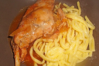 In Rotwein geschmorte Kaninchenkeulen mit Spätzle 6