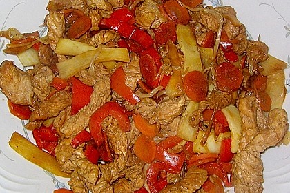 Gebratenes Hühnchen mit Mie-Nudeln 41