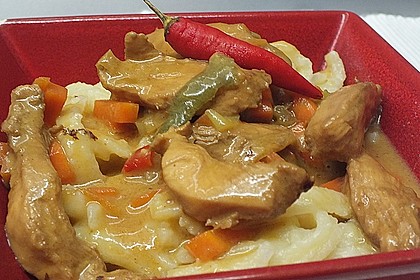 Gebratenes Hühnchen mit Mie-Nudeln 38