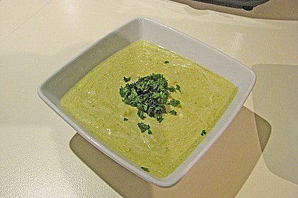 Grüne Spargelsuppe