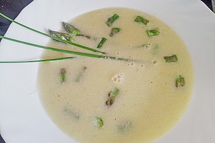 Grüne Spargelsuppe 1