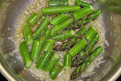 Grüne Spargelsuppe 8