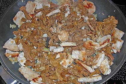 Geschnetzelte Putenbrust mit Pfifferlingen 1