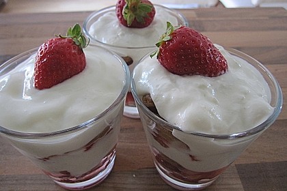 Erdbeer-Tiramisu 4