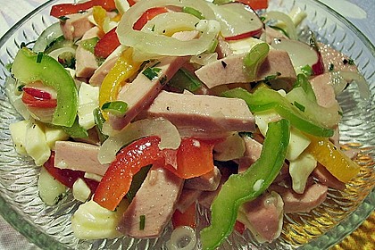 Wurstsalat, bunter mit K&auml;se