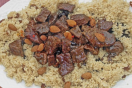 Rindfleisch - Tajine mit Mandeln und Backpflaumen 1