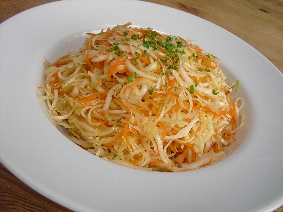 Krautsalat mit Karotten (Rezept mit Bild) von Herta | Chefkoch.de