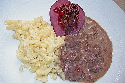 Hirsch - Ragout mit Rotweinso&szlig;e