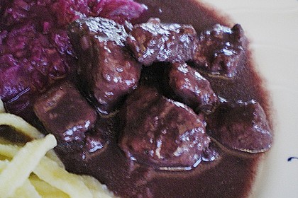 Hirsch - Ragout mit Rotweinso&szlig;e 4