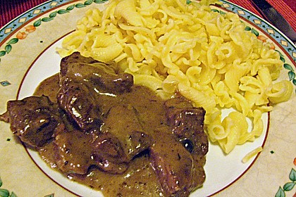 Hirsch - Ragout mit Rotweinso&szlig;e 1
