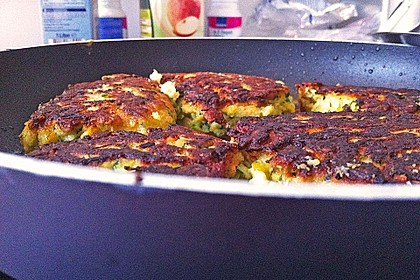 Möhren - Zucchini - Bratlinge 17