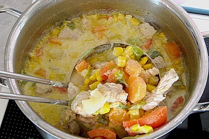 Maiscremesuppe mit H&auml;hnchen