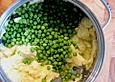 Kartoffel - Erbsen - P&uuml;ree mit Curry - Spiegelei