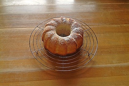Ger&uuml;hrter Gugelhupf 3