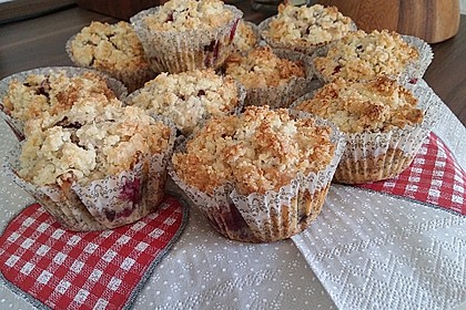 Kirsch - Muffins mit Kokosstreusel