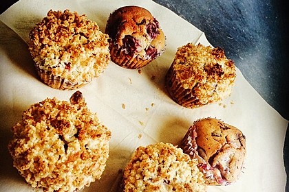 Kirsch - Muffins mit Kokosstreusel 16