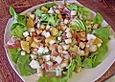 Salat mit Mandarinen und K&auml;se