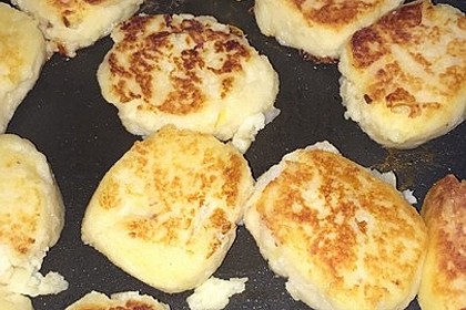Bayerische Kartoffelplätzchen 6