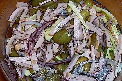 Wurstsalat mit K&auml;se