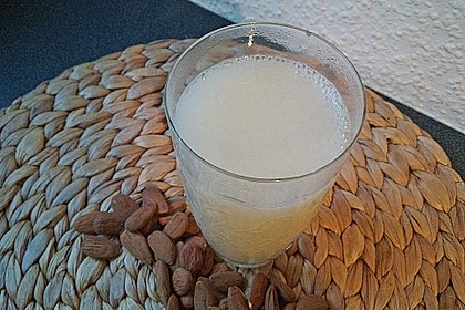 Mandelmilch 1