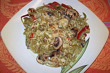 Grüner Bandnudelauflauf