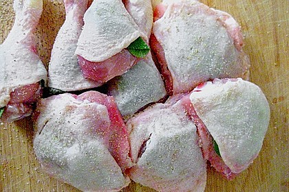 Hähnchenkeulen in Weißwein mit Serranoschinken und Salbei 7