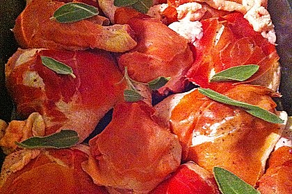 Hähnchenkeulen in Weißwein mit Serranoschinken und Salbei 6
