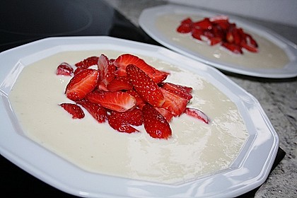 Erdbeeren auf Bananenschaum 1