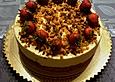 Marzipanmoussetorte mit Erdbeeren