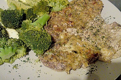 Filet vom Huhn mit Walnuss - Knoblauch - Kruste 4