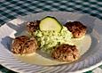 Fleischpflanzerl mit Zucchini - Gem&uuml;se