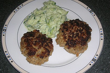 Fleischpflanzerl mit Zucchini - Gem&uuml;se 1