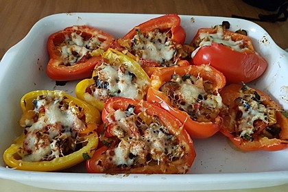 Mit Ratatouille gefüllte und überbackene Paprika 2