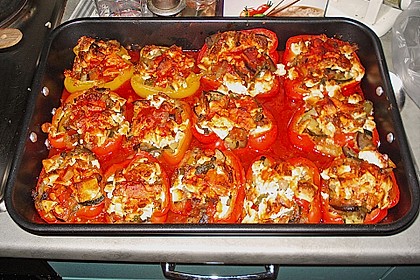 Mit Ratatouille gefüllte und überbackene Paprika 7