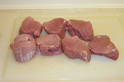 Schweinefilet auf Süßkartoffelpüree mit Lebkuchenjus und Rosenkohl 58