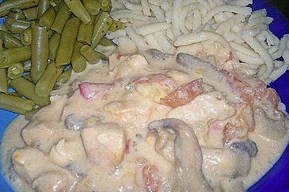 Putenfilet in einer Saft - Senf - Sahne - So&szlig;e