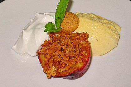 Gegrillter Pfirsich mit Amarettini