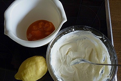 Mascarponecreme mit Aprikosen