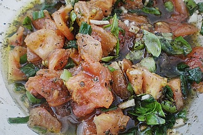 Nudeln mit Sauce aus frischen Tomaten, Knoblauch und Basilikum 3