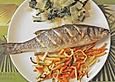 Wolfsbarsch (Loup de mer) vom Blech mit Gem&uuml;se